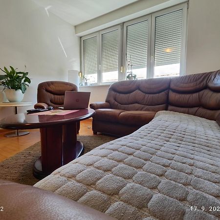 Appartamento Srecko No3 Belgrado Esterno foto