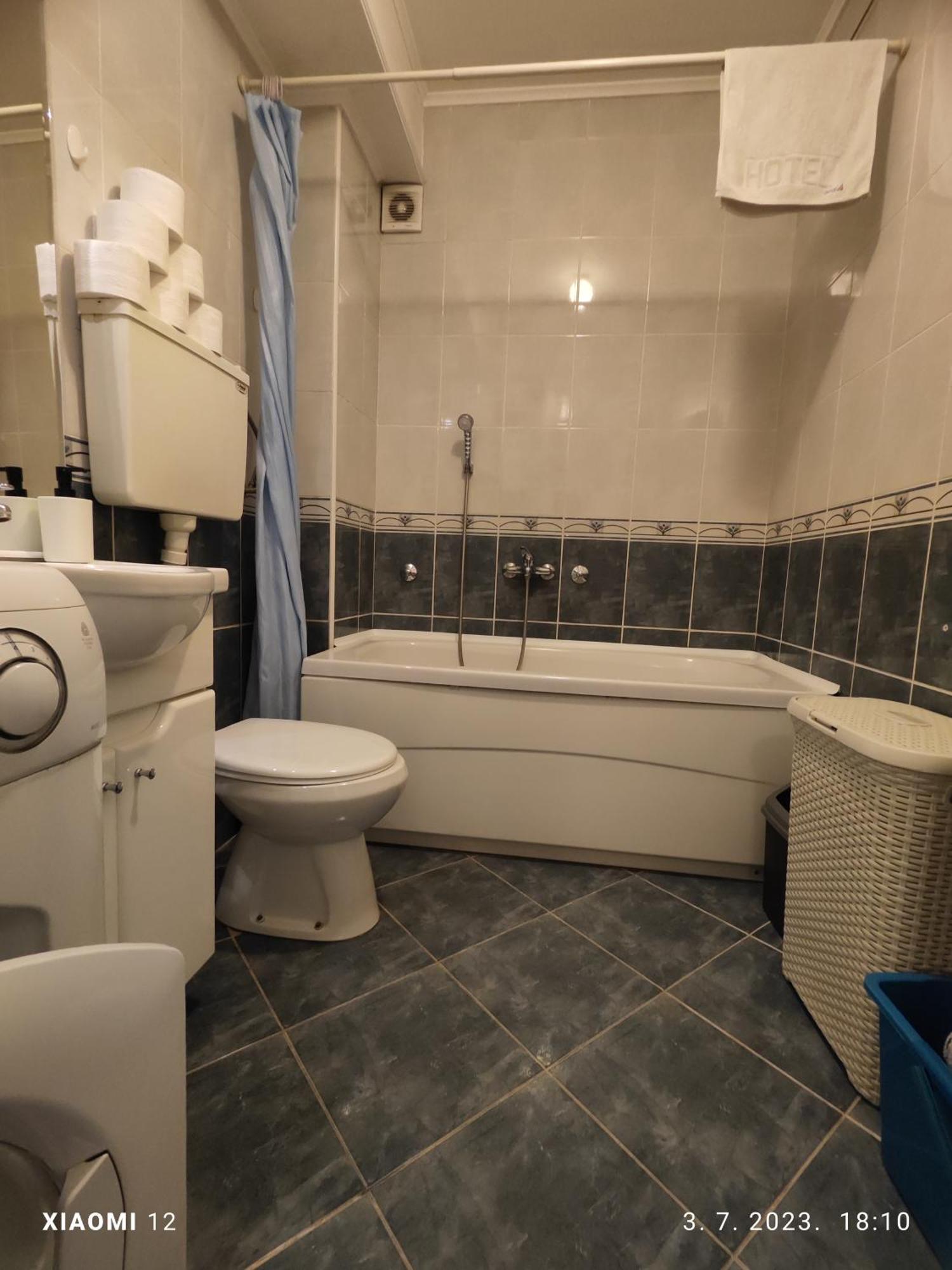 Appartamento Srecko No3 Belgrado Esterno foto